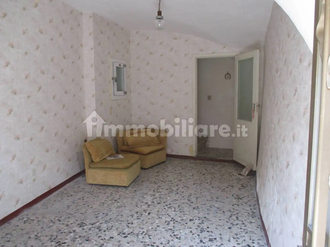 Palazzo - Edificio in vendita a Capistrello