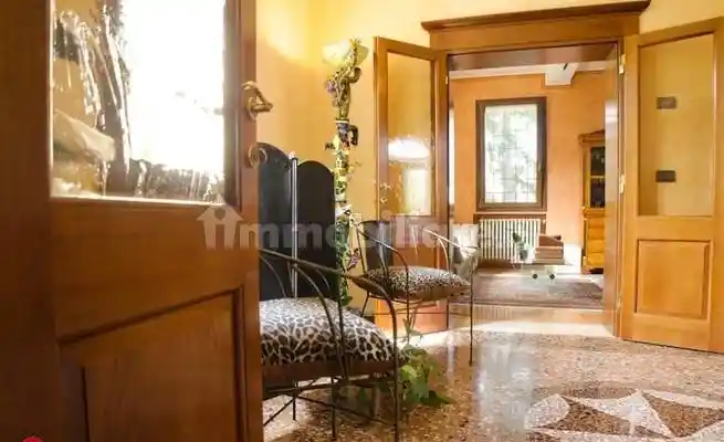 Villa in vendita a Reggio Emilia