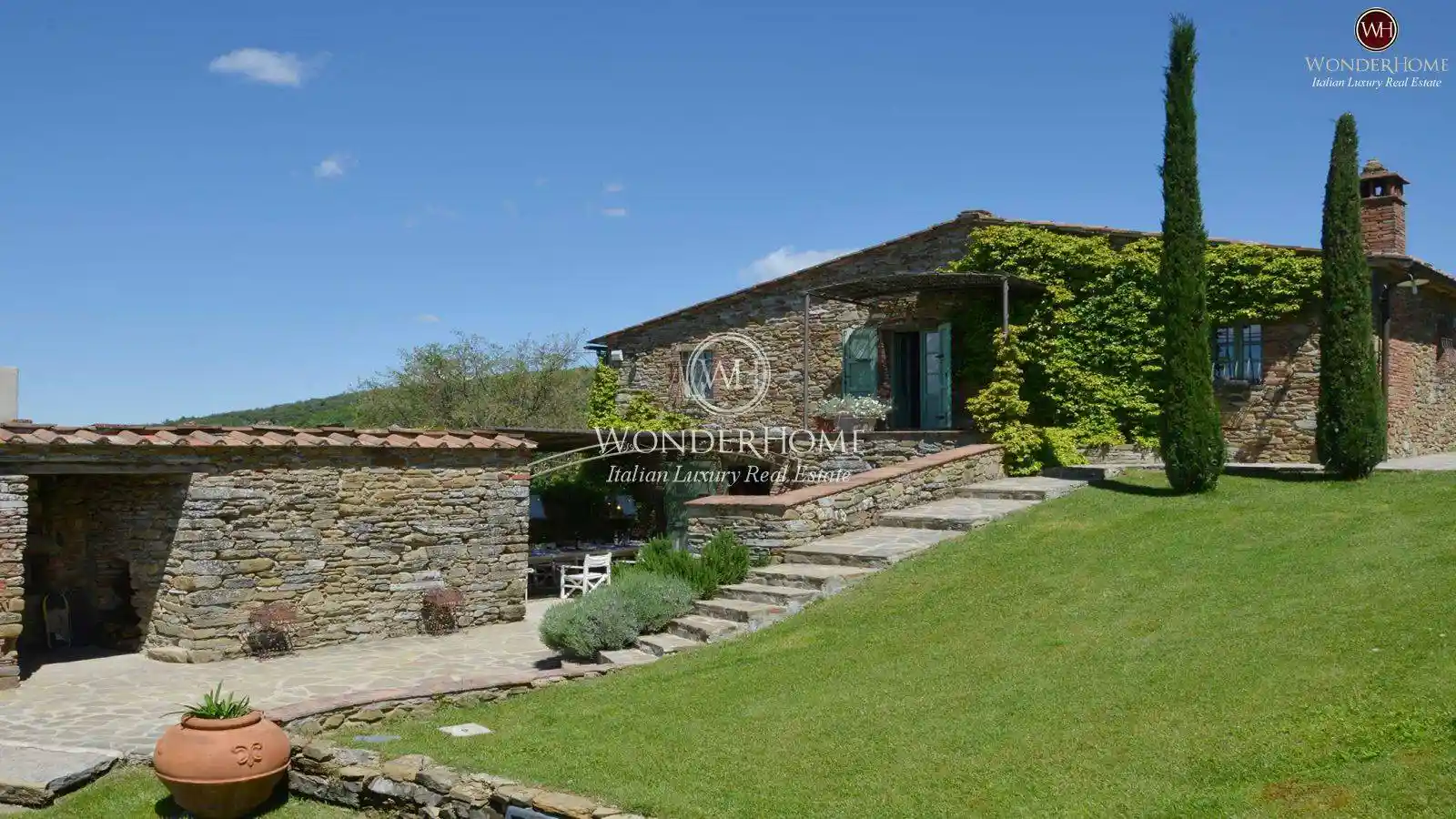 Villa in vendita a Bucine