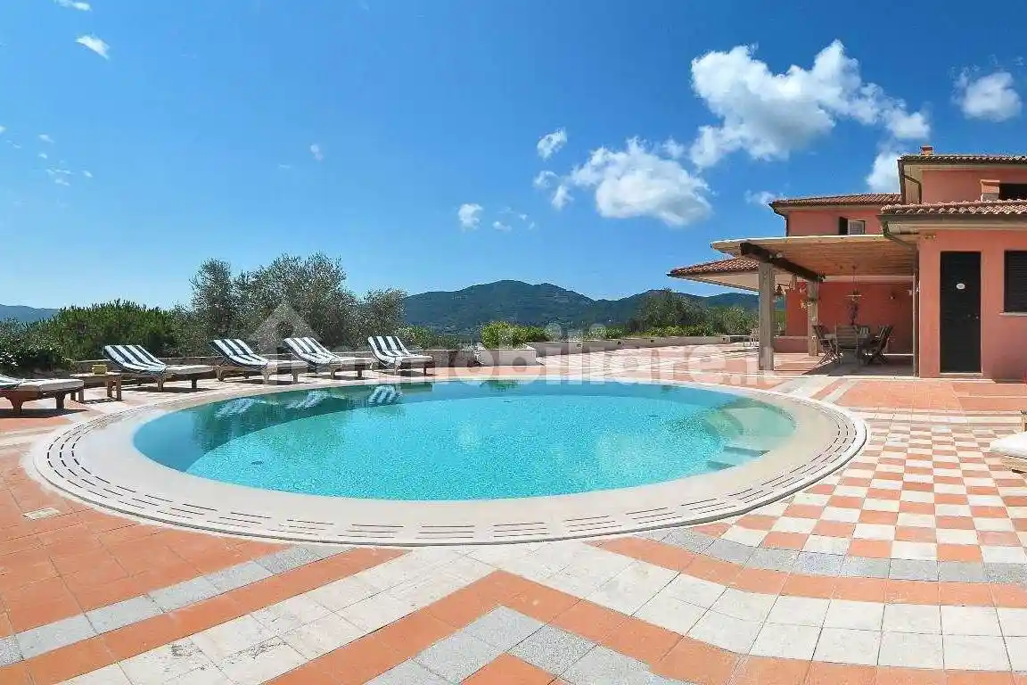Villa in vendita a Portoferraio