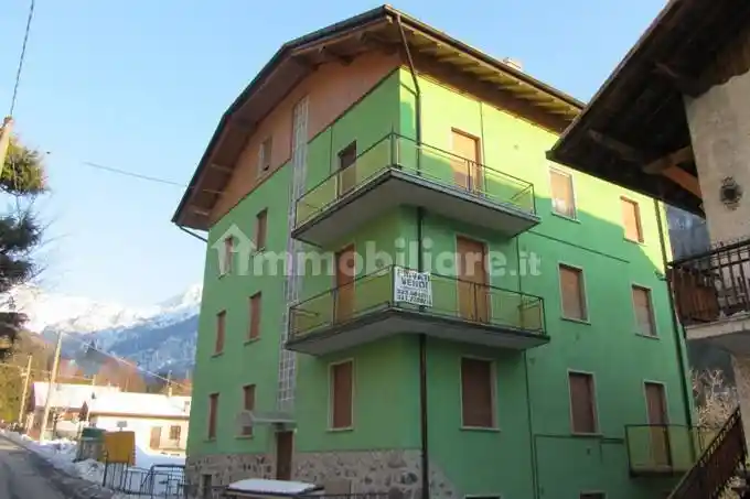 Appartamento in vendita a Roncobello