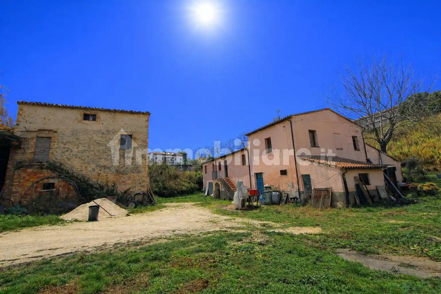 Rustico - Casale in vendita a Castelplanio