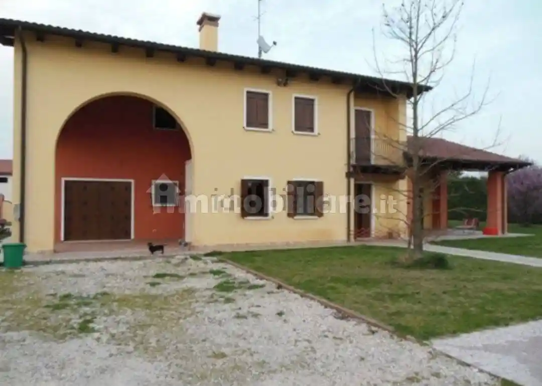 Villa in vendita a Veggiano