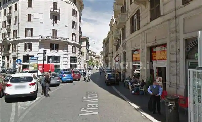 Palazzo - Edificio in vendita a Roma