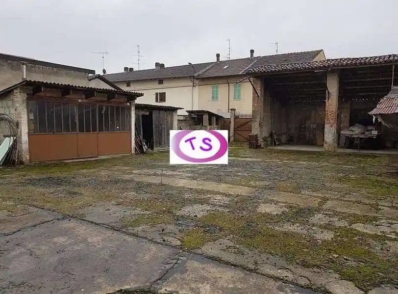 Terratetto unifamiliare 250 m², da ristrutturare, Villanova Monferrato - foto 4