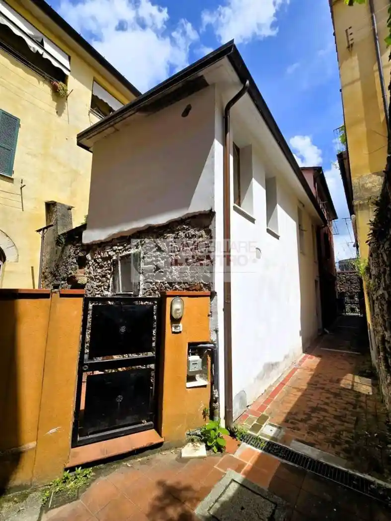 Appartamento in vendita a Sarzana