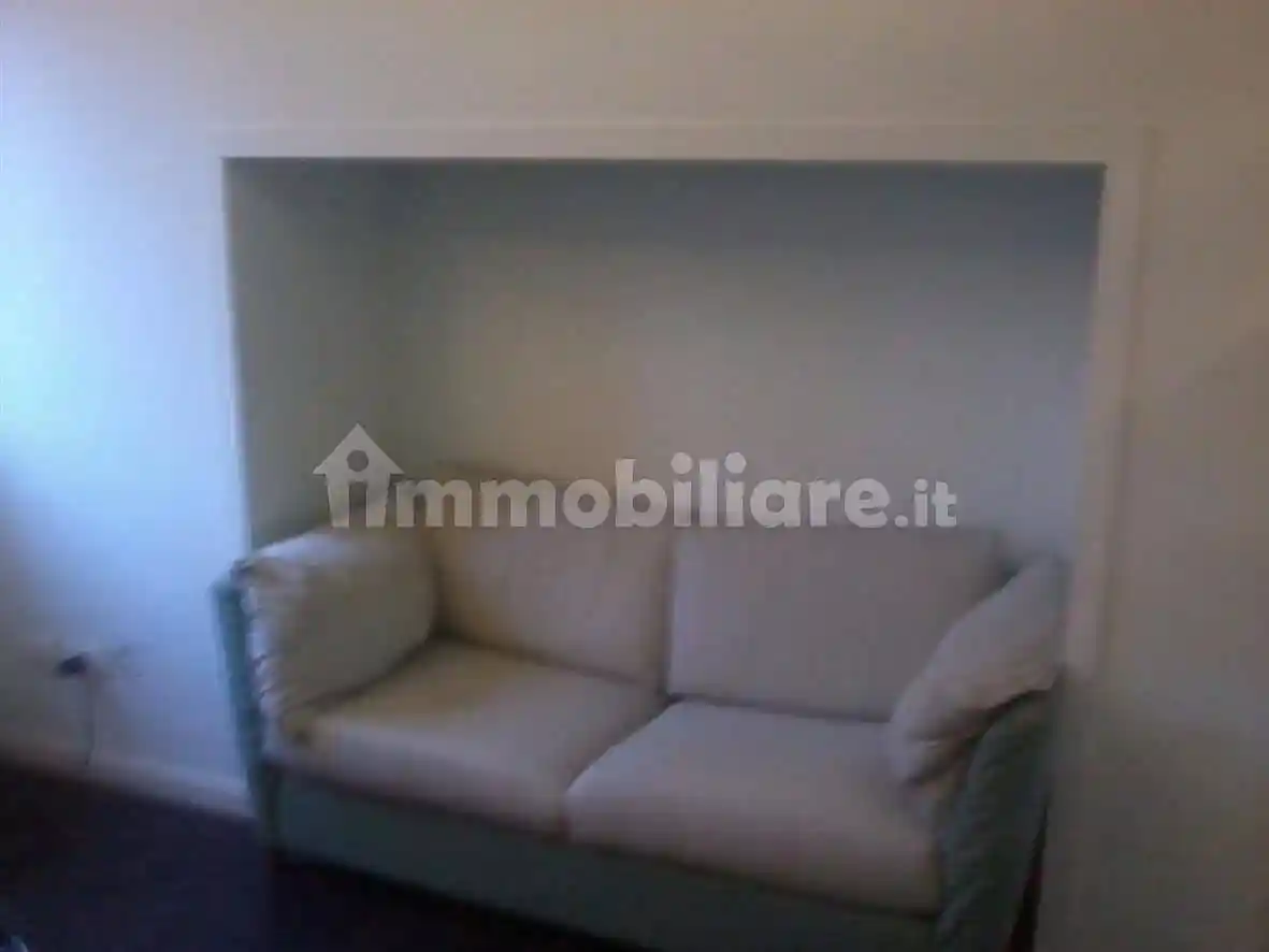 Appartamento in affitto a Luisago
