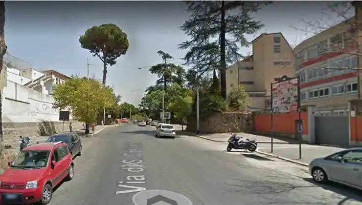 Palazzo - Edificio in vendita a Roma