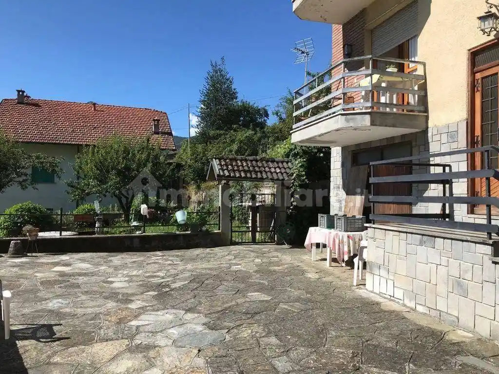 Appartamento in vendita a Mezzenile