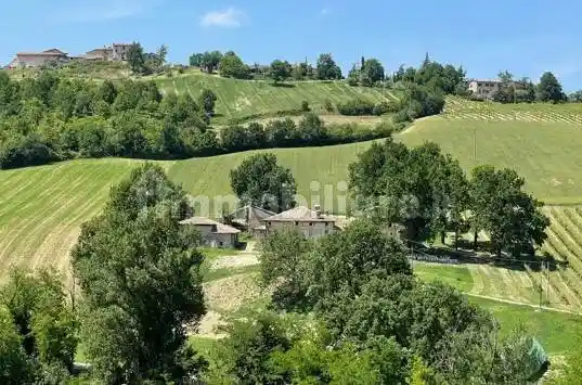 Rustico - Casale in vendita a Castelvetro di Modena