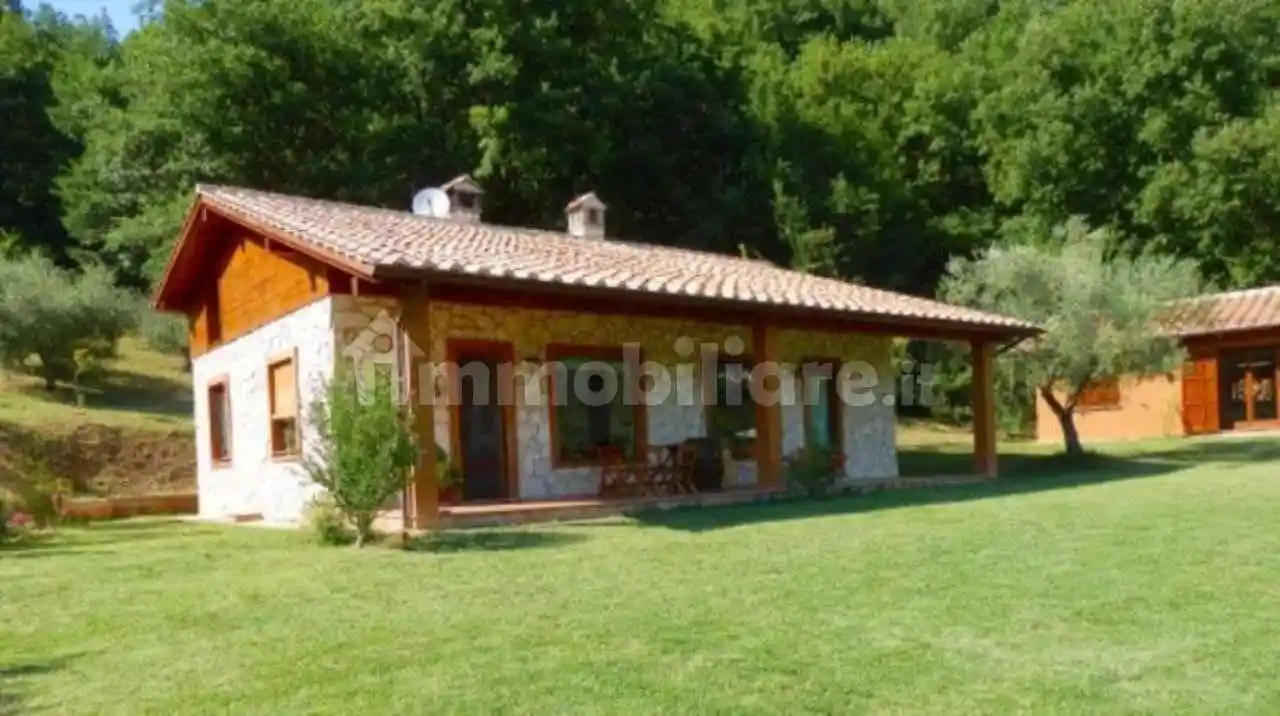 Villa in vendita a Poggio Catino