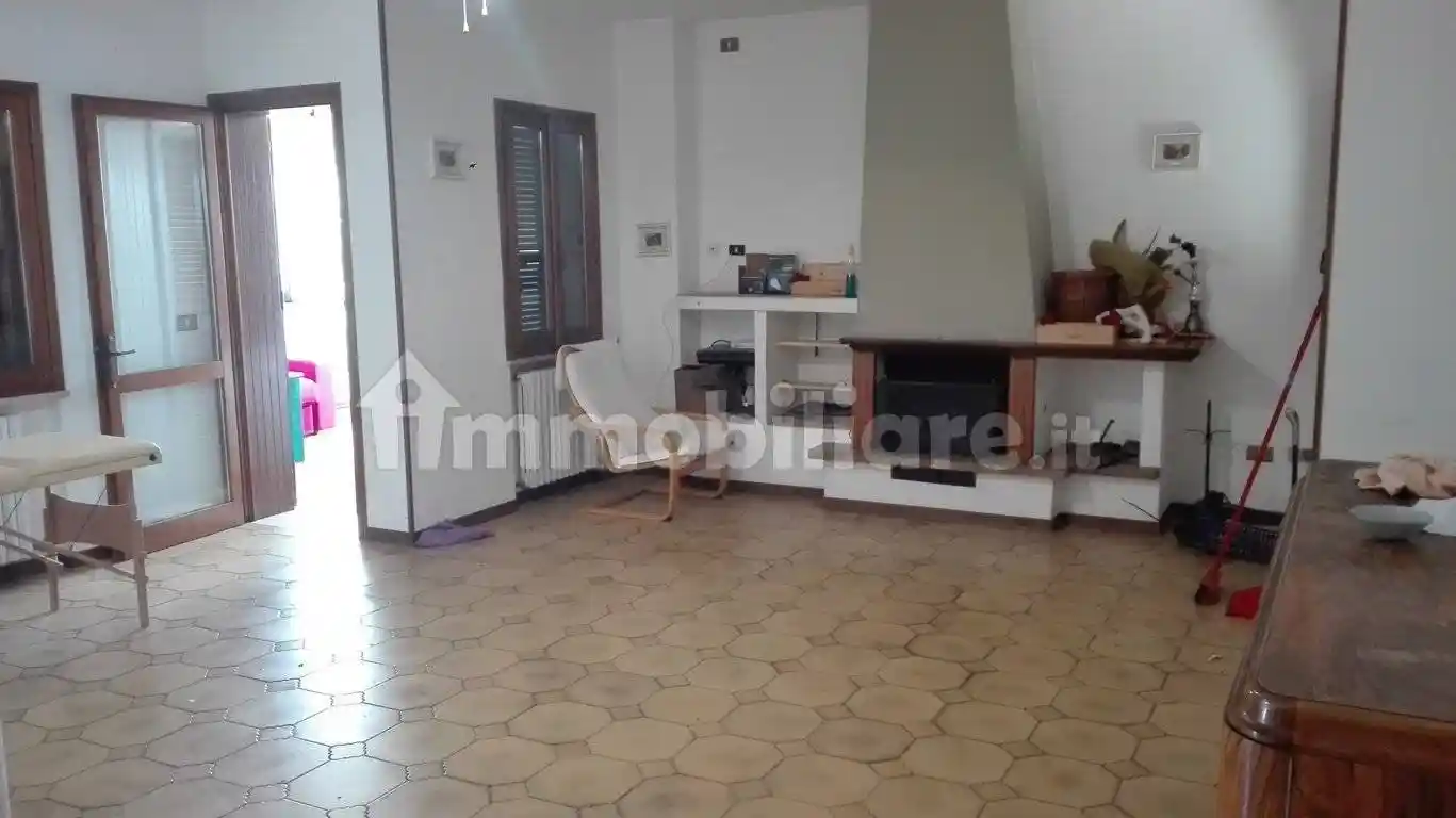 Villa unifamiliare via Alessandro Manzoni 11/1, Centro, Nereto - foto 4