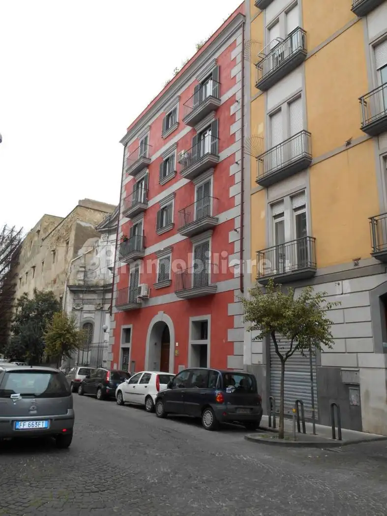 Appartamento in vendita a Napoli