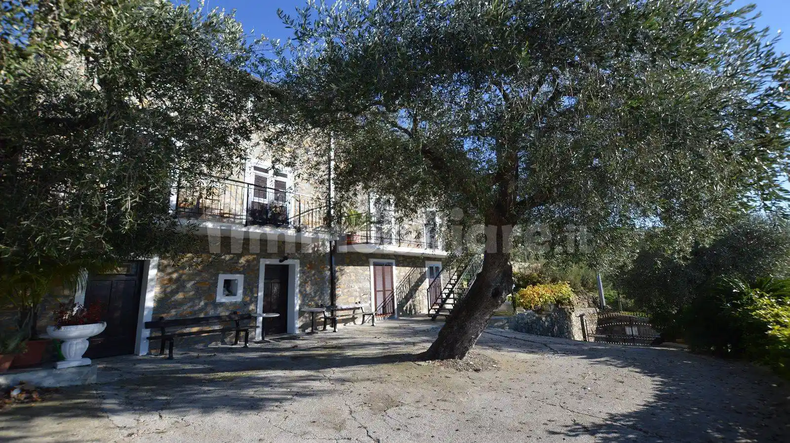 Villa in vendita a Bordighera