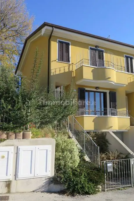 Villetta a schiera in vendita a Mercatino Conca