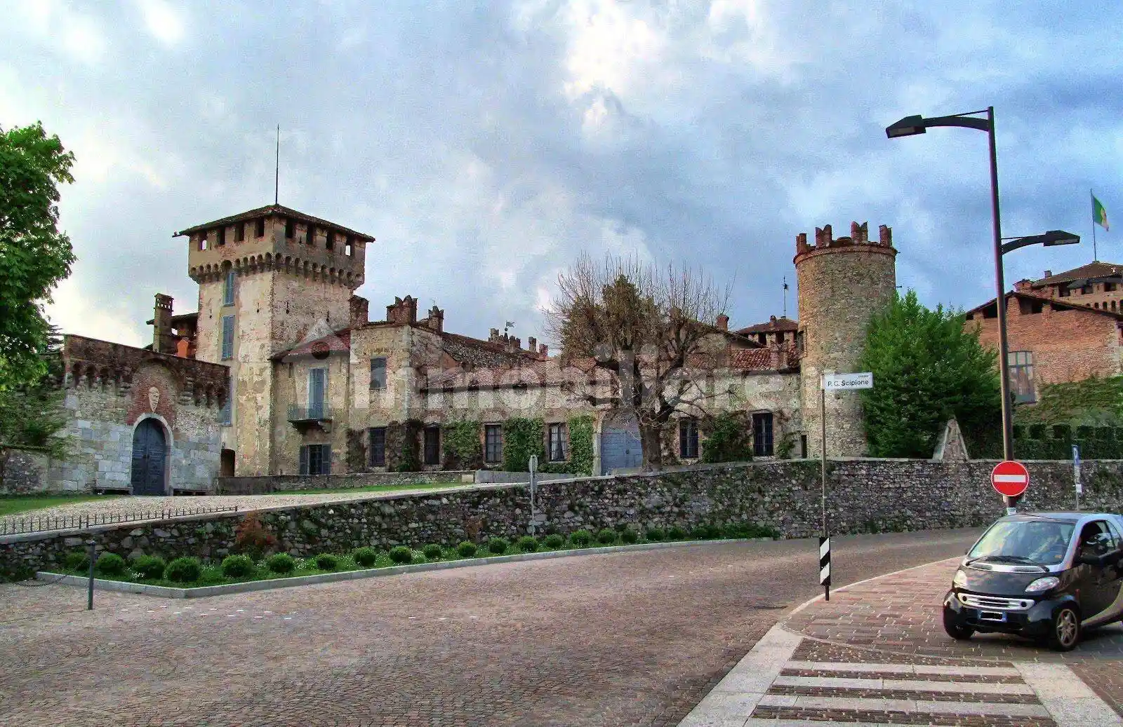Appartamento in affitto a Somma Lombardo