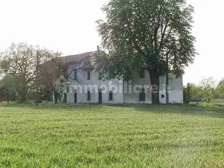 Rustico - Casale in vendita a Alessandria