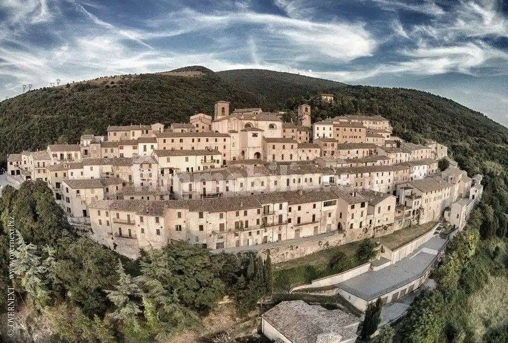 Appartamento in vendita a Fossato di Vico