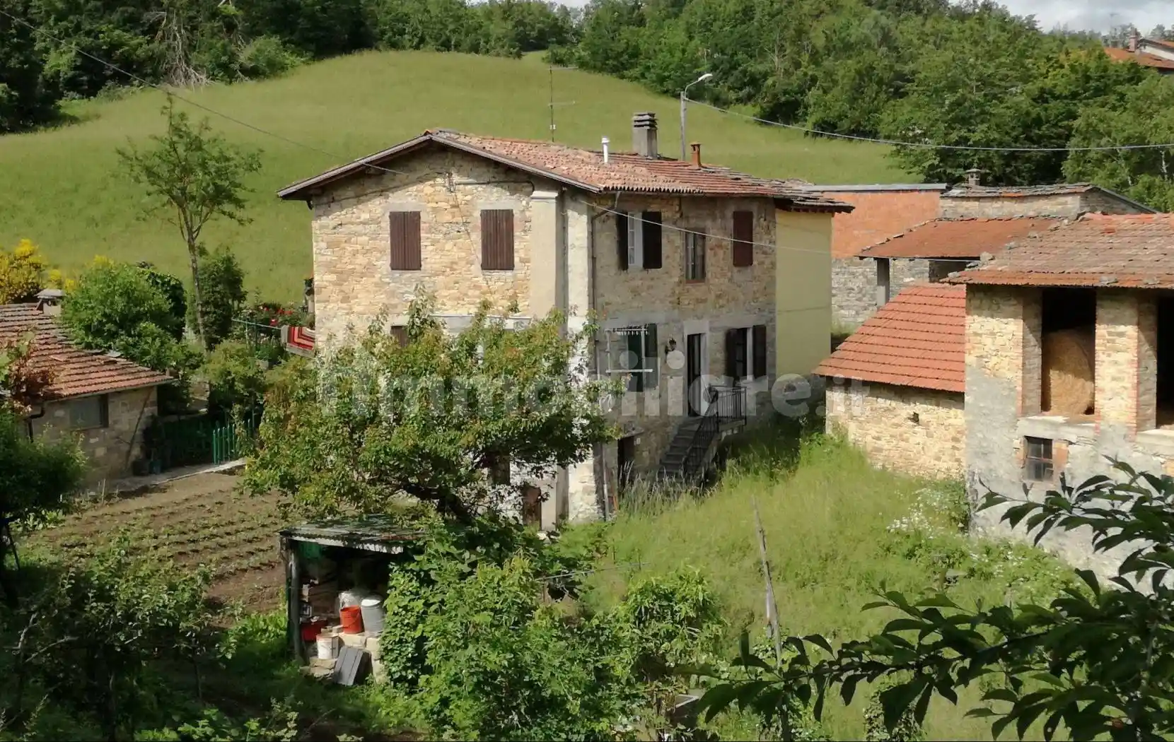 Appartamento in vendita a Tizzano Val Parma