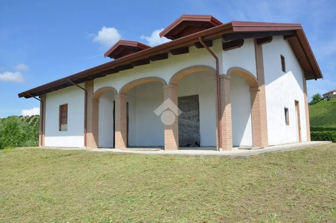 Villa in vendita a Montaldo Scarampi