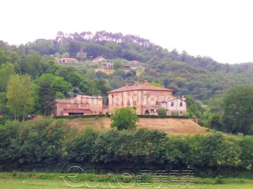 Rustico - Casale in vendita a Città di Castello