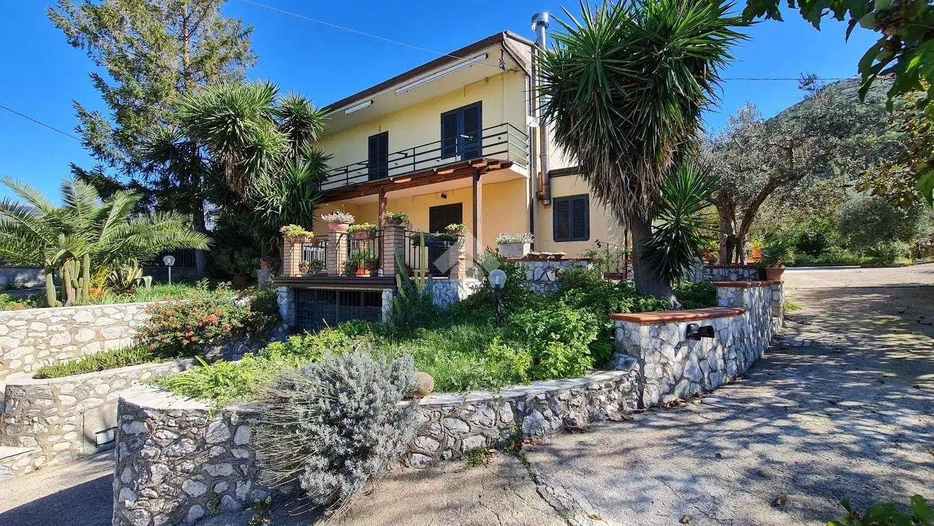 Villa in vendita a Sant'Agata de' Goti