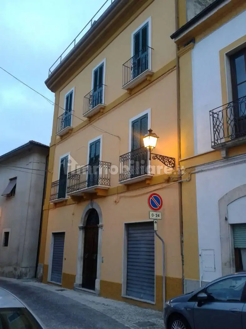 Palazzo - Edificio in vendita a Torre de' Passeri