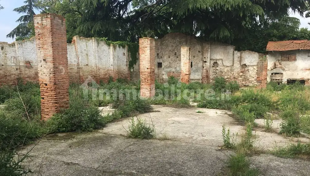 Rustico - Casale in vendita a Brescia