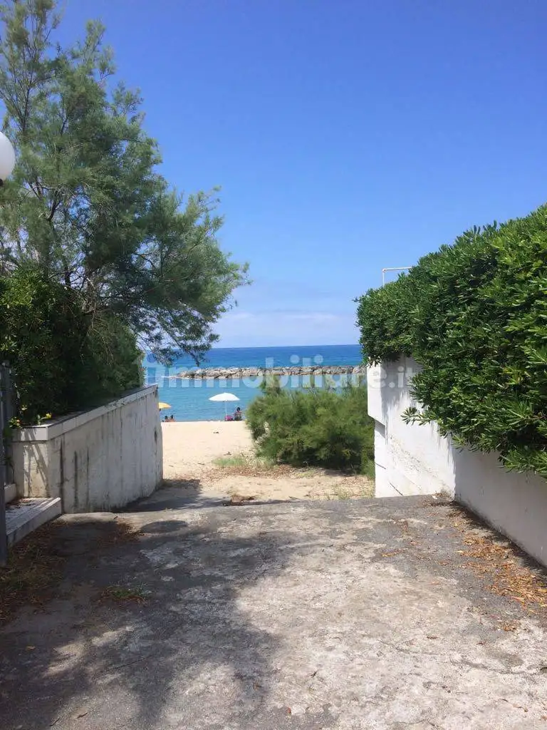 Villa in affitto a Diamante