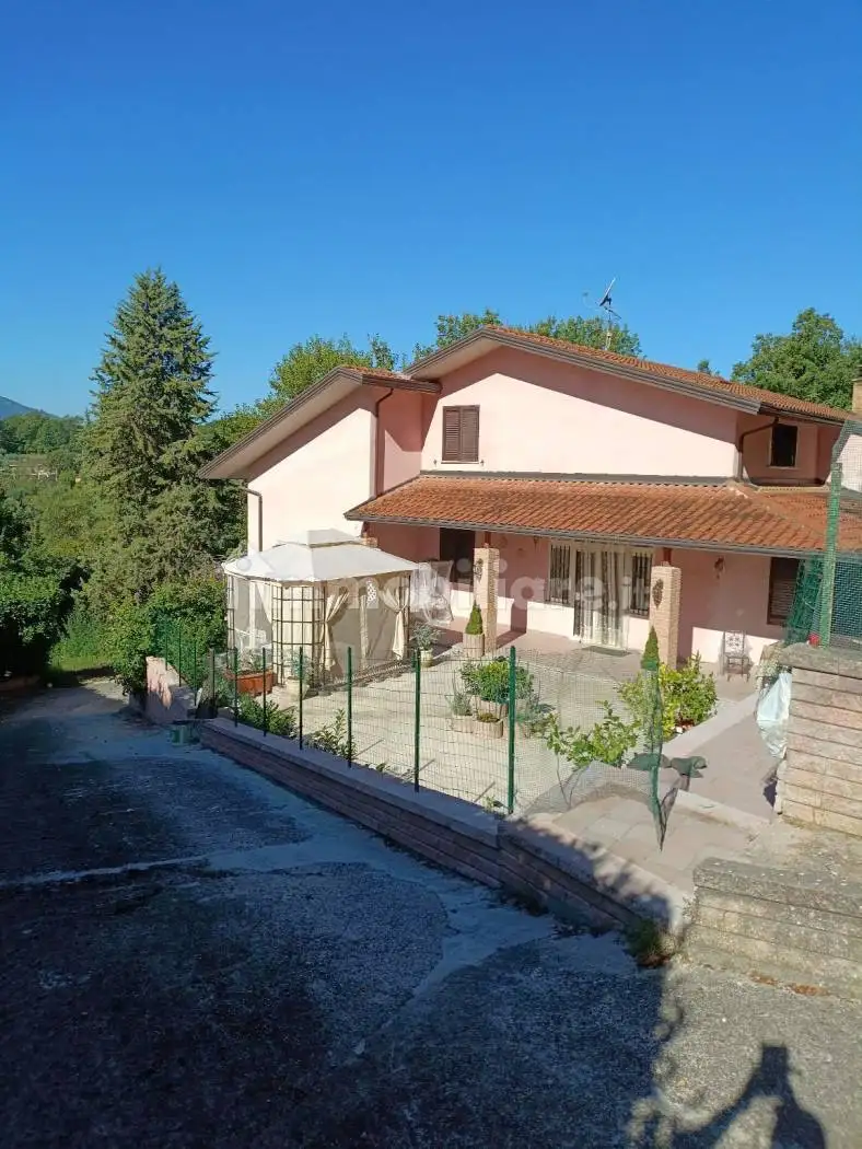 Villa in vendita a Lioni