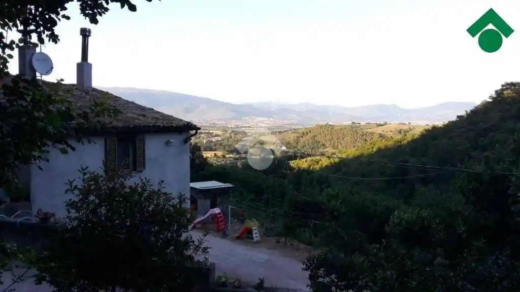 Casa indipendente in vendita a Bevagna