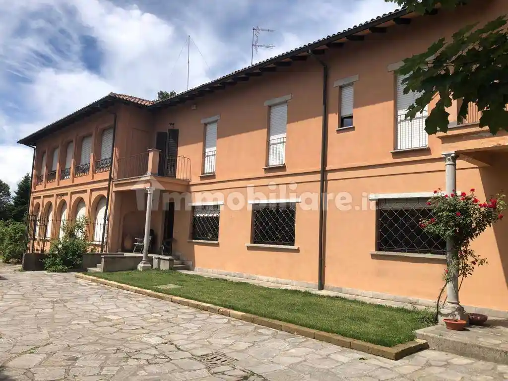 Villa in vendita a Castelletto Sopra Ticino