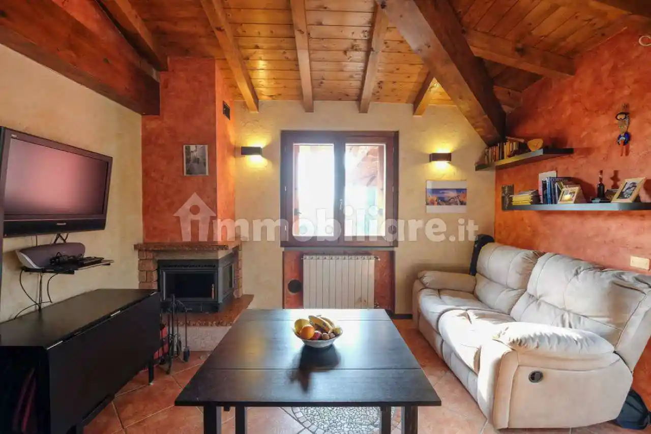 Appartamento in vendita a Presezzo