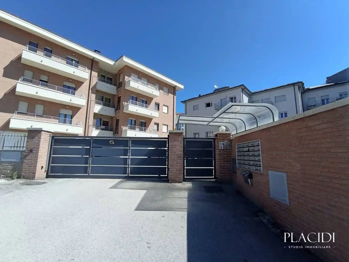 Trilocale via Francesco Paolo Tosti 17, Santa Barbara - San Sisto, L'Aquila - foto 2