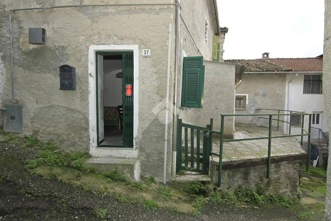 Casa indipendente in vendita a Parodi Ligure
