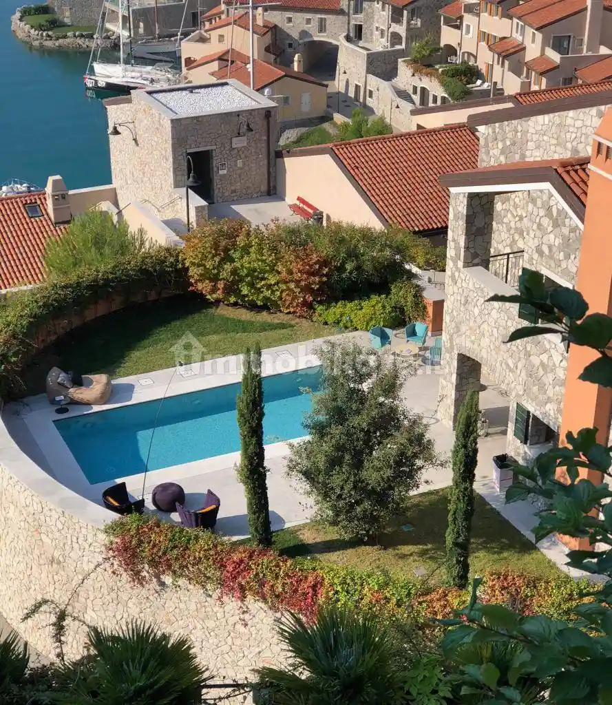 Appartamento in vendita a Duino-Aurisina