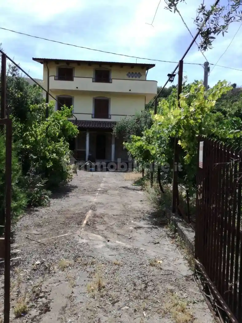 Villa in vendita a Fondi