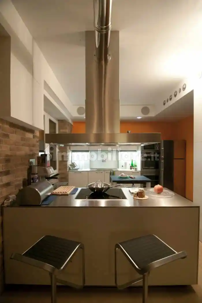 Quadrilocale viale Regina Elena 68, Piazza Salotto - Corso Umberto, Pescara - foto 3