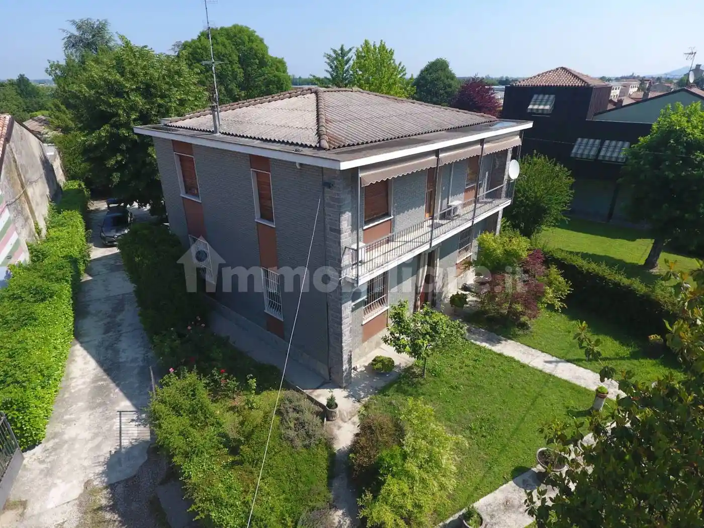 Villa in vendita a Casteggio