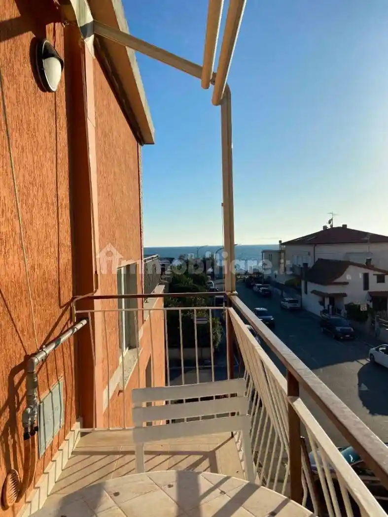 Appartamento in affitto a Follonica