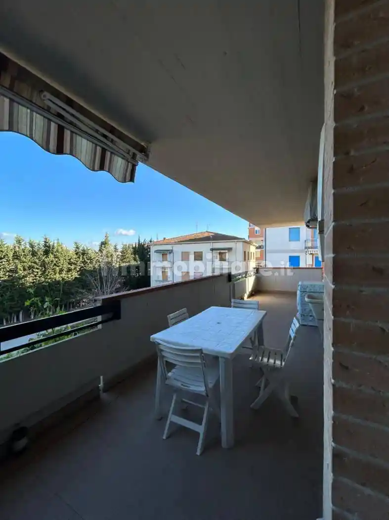 Appartamento in affitto a Follonica