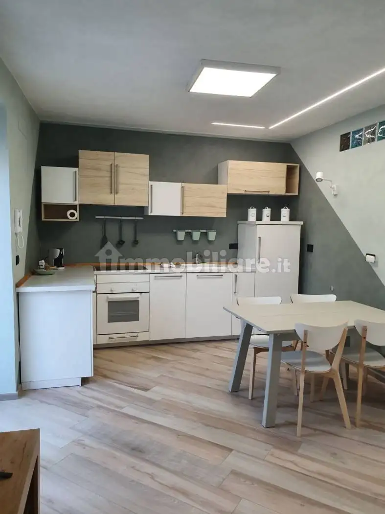 Bilocale frazione Castelletto, Busca