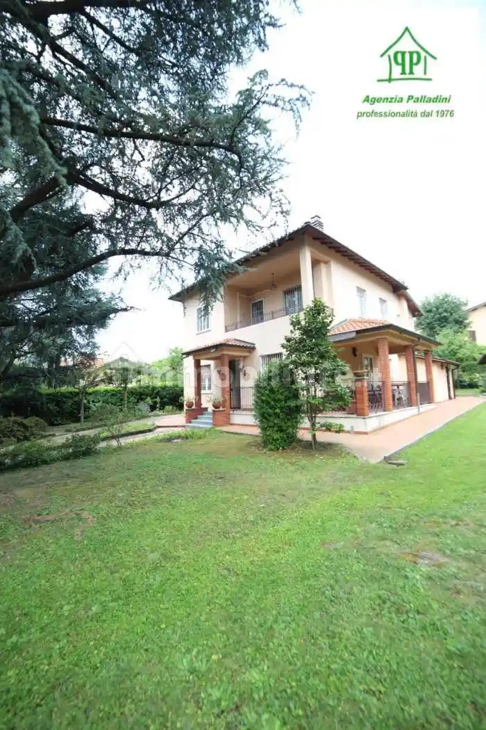 Villa in affitto a Varese