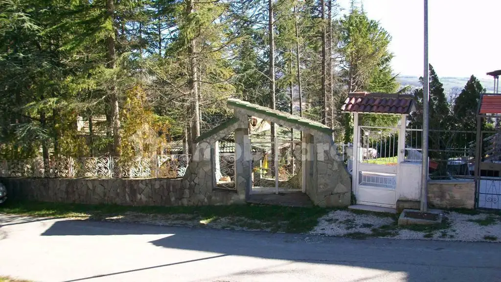 Villa in vendita a Santa Croce del Sannio