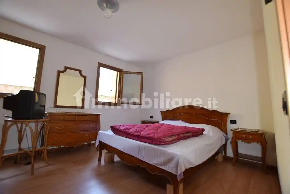 Villa in vendita a Valdobbiadene