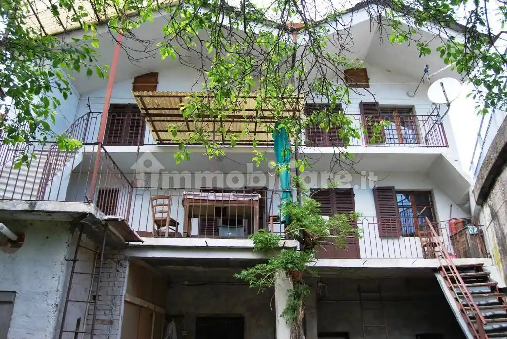 Casa indipendente in vendita a Inverso Pinasca