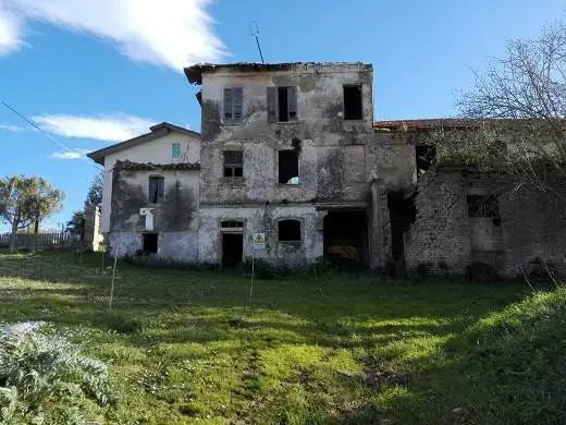 Rustico - Casale in vendita a Alba Adriatica