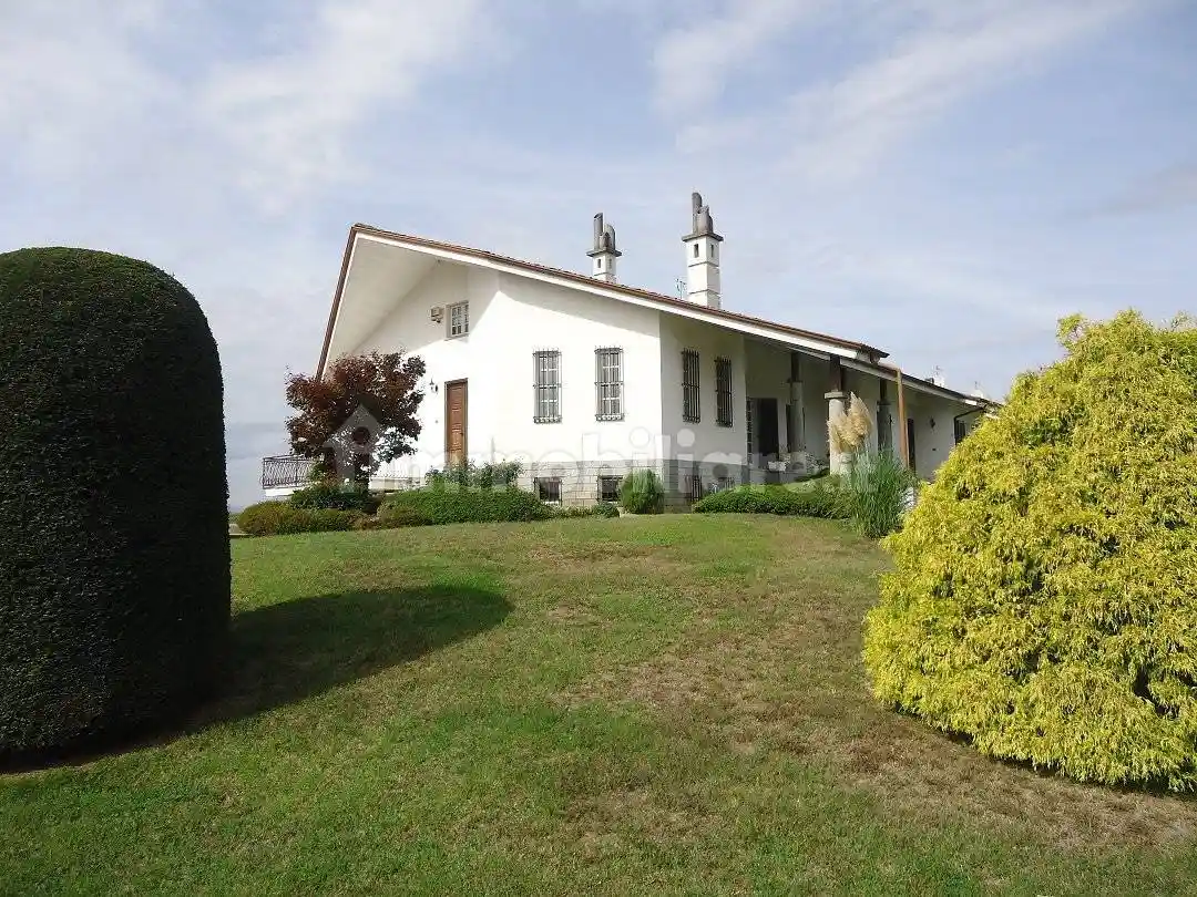 Villa unifamiliare, buono stato, 420 m², Centro, Casalgrasso - foto 5