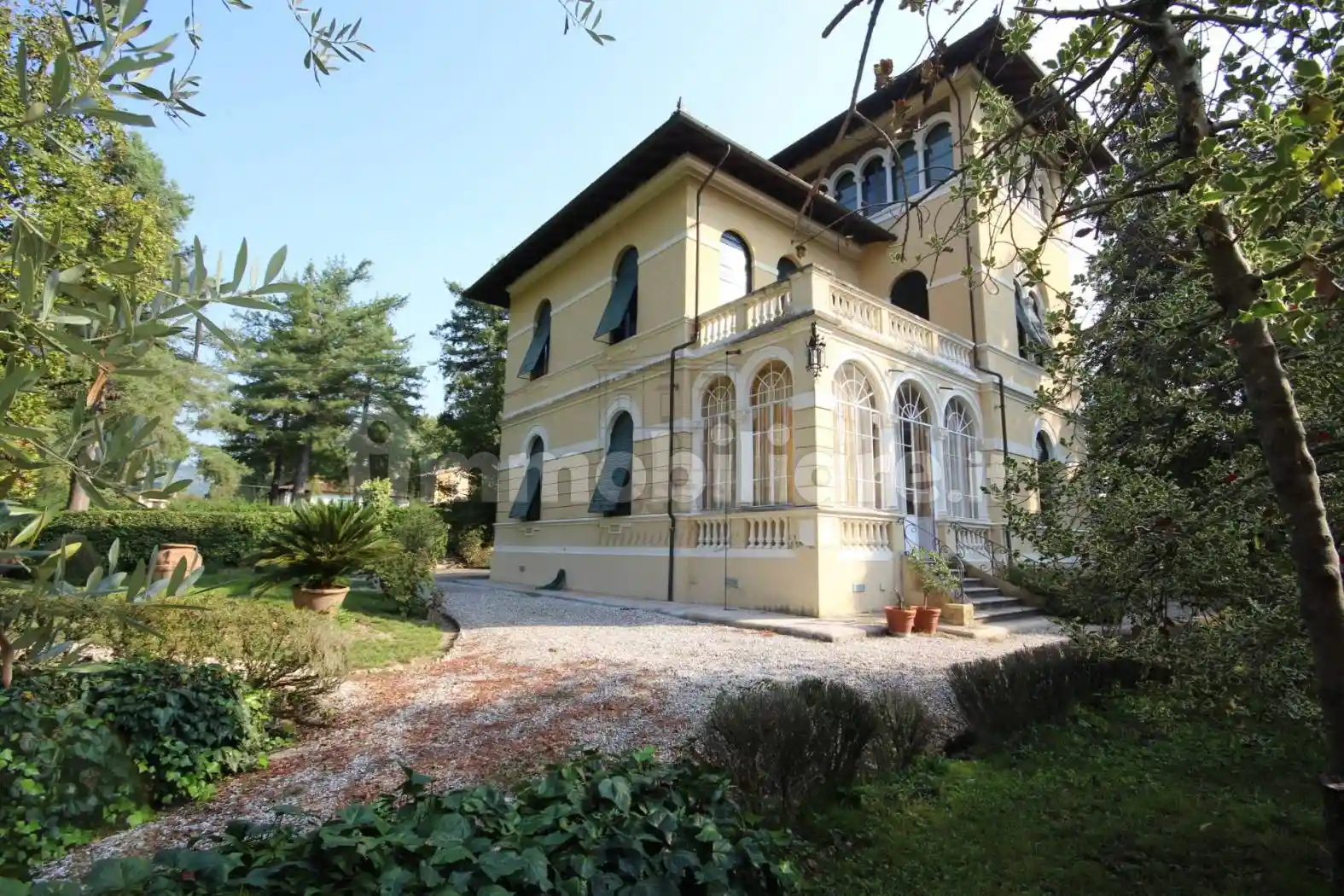 Villa in vendita a Lucca