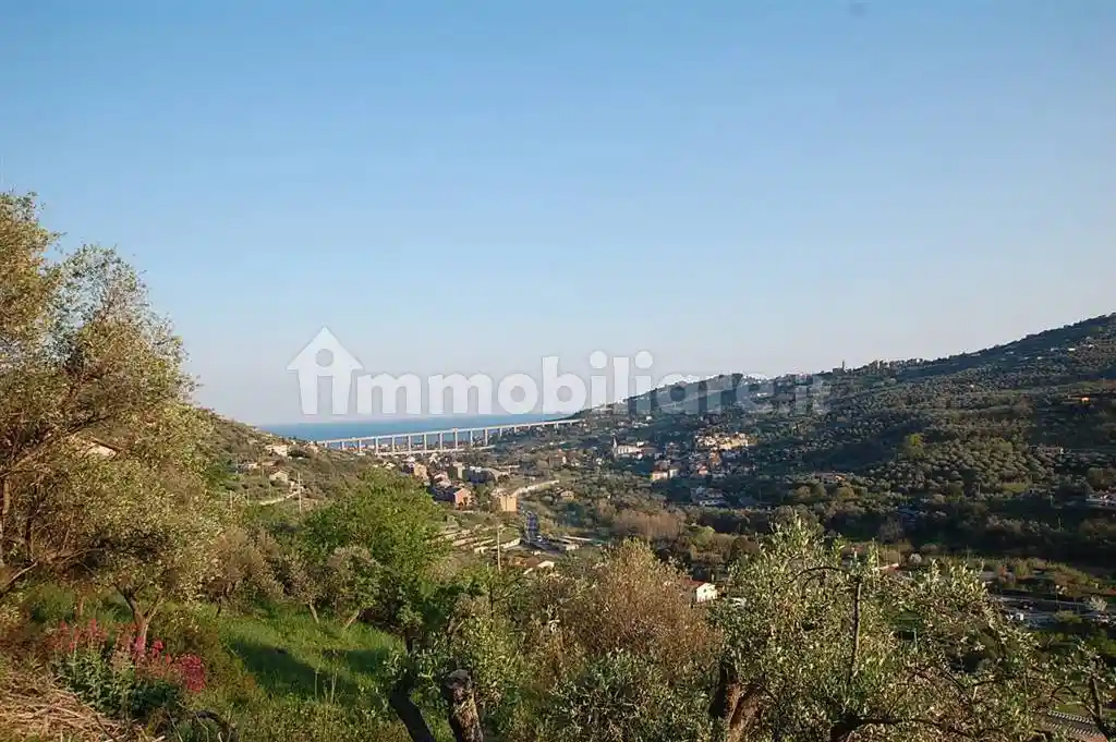 Villa in vendita a Imperia